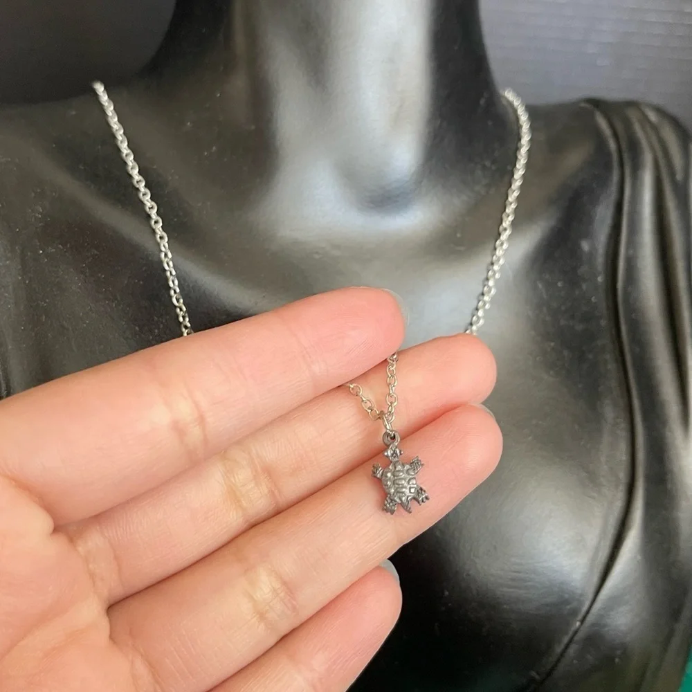 Turtle earring necklace silver tone set - Picture 7 of 7